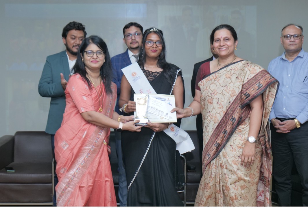 Mr.&Ms.TechnoCrats -Outside Winner D.Y. Patil School of MCA